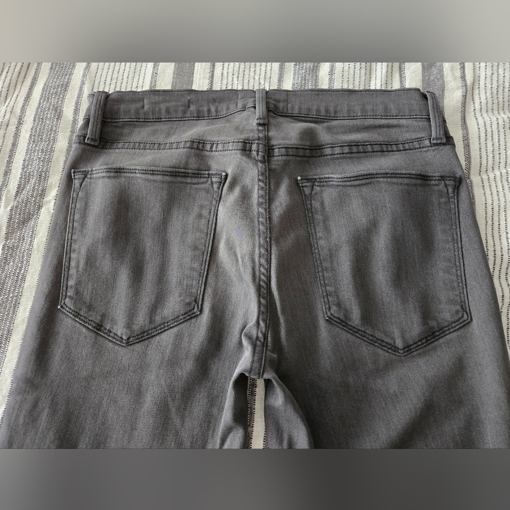 Frame Le High Skinny Dark Jean 26 Quinn Fray Stretchy Comfortable Soft Trending - Picture 9 of 13